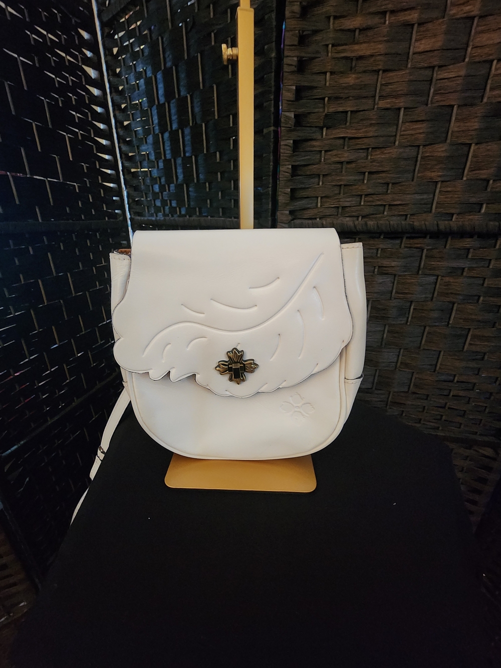 Patricia Nash Rosette Tooled Leather Crossbody Bag-White  (B2)
